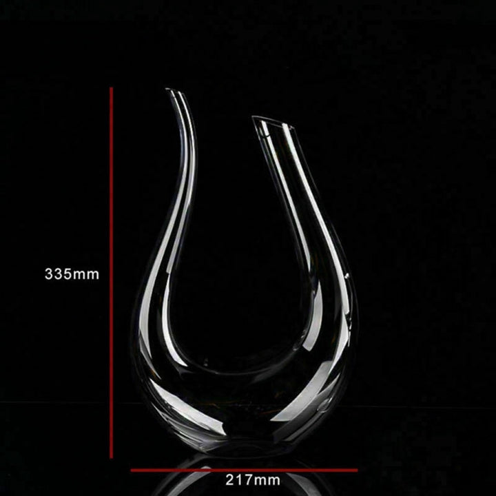 "Eleganter bleifreier Kristall Weindekanter, 1500ml, U-Form, für optimales Belüften und stilvolles Servieren von Wein."