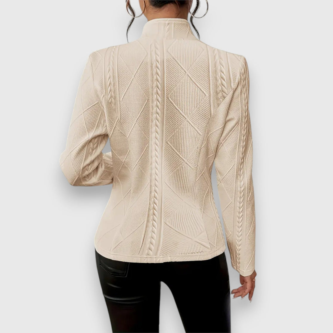 Eleganter Damen Blazer aus Premium Stoff, handgefertigt, zeitloses Design, perfekte Passform, ideal für jeden Anlass.