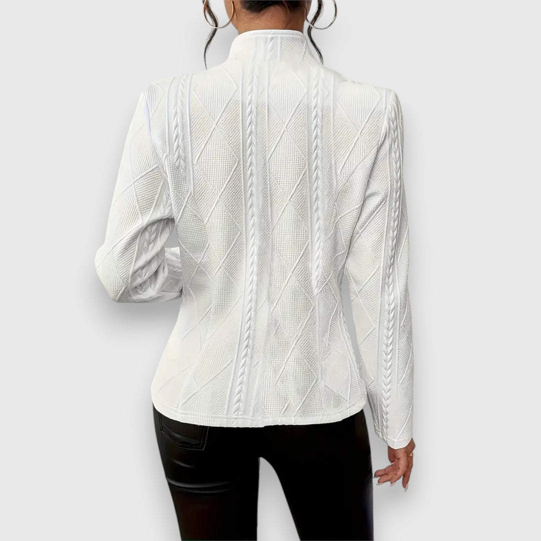 Eleganter Damen Blazer aus Premium Stoff, handgefertigt, zeitloses Design, perfekte Passform, ideal für jeden Anlass.