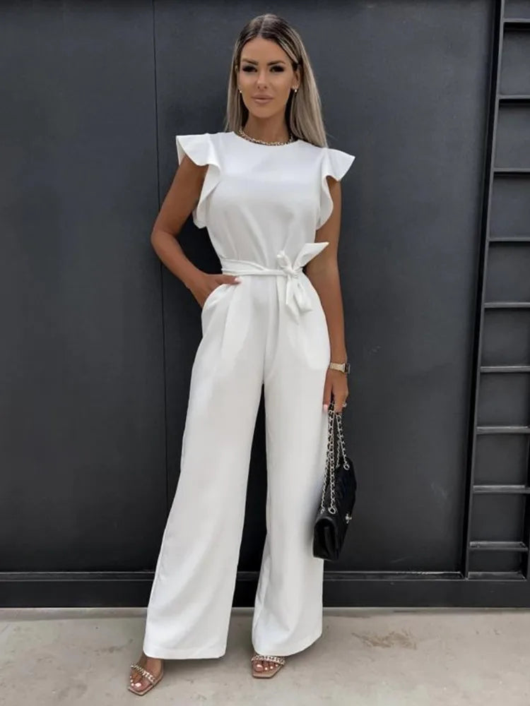 Eleganter Damen Jumpsuit mit Rüschenärmeln und weitem Bein in Schwarz, ideal für stilvolle Anlässe und Alltag.