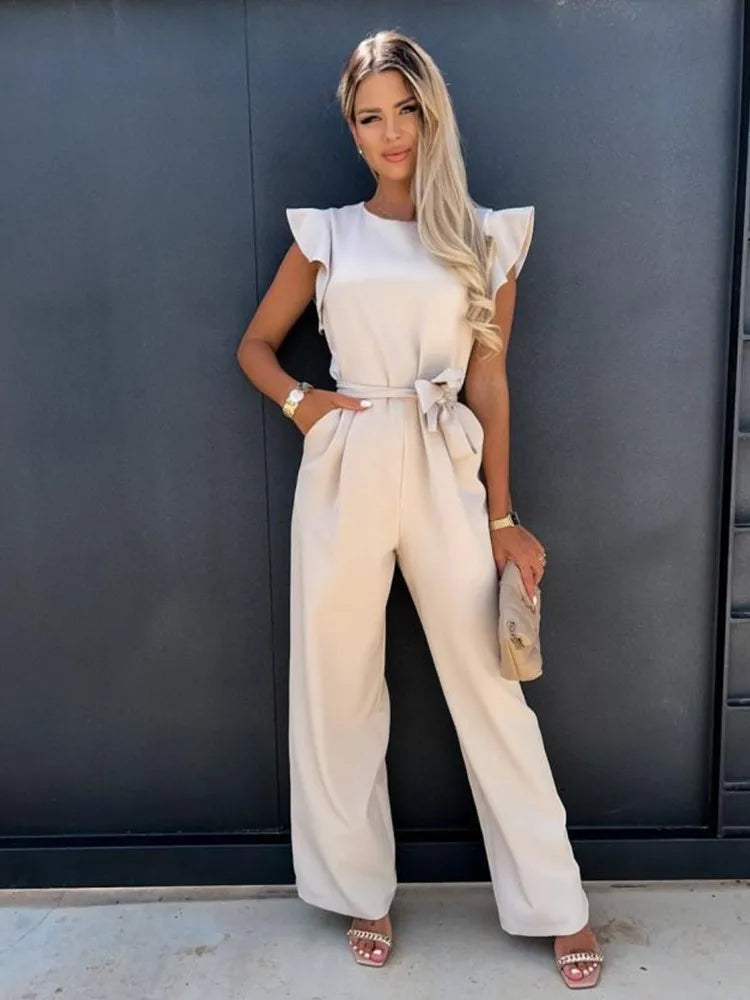 Eleganter Damen Jumpsuit mit Rüschenärmeln und weitem Bein in Schwarz, ideal für stilvolle Anlässe und Alltag.