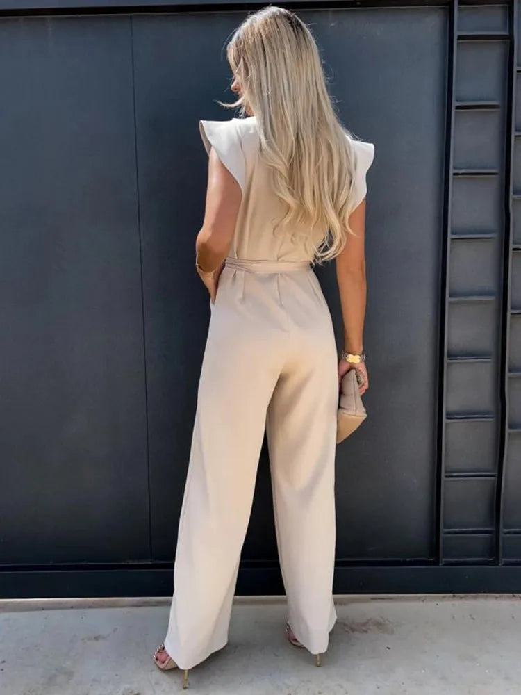 Eleganter Damen Jumpsuit mit Rüschenärmeln und weitem Bein in Schwarz, ideal für stilvolle Anlässe und Alltag.