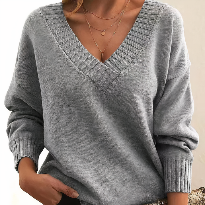 Eleganter Damen Kaschmirpullover mit V-Ausschnitt, weich und warm, ideal für Herbsttage, stilvoll und komfortabel.