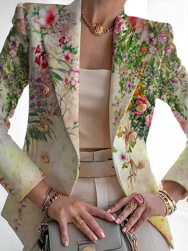 "Eleganter Damenblazer in edlem Material, mit figurschmeichelndem Schnitt, vielseitig kombinierbar für Büro und Anlässe."