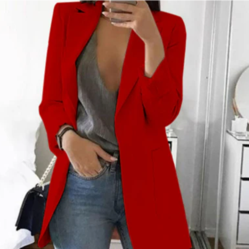 "Eleganter Damenblazer mit taillierter Silhouette, ideal für Büro und Abend, vielseitig kombinierbar in schickem Design."