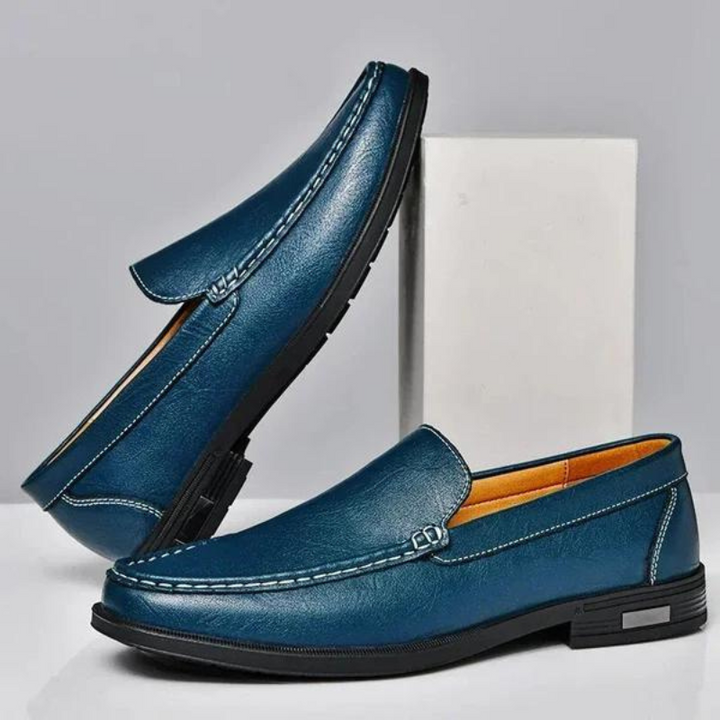 "Eleganter Herren Loafer aus echtem Leder, klassisches Design, luxuriös und stilvoll, ideal für jeden Anlass."