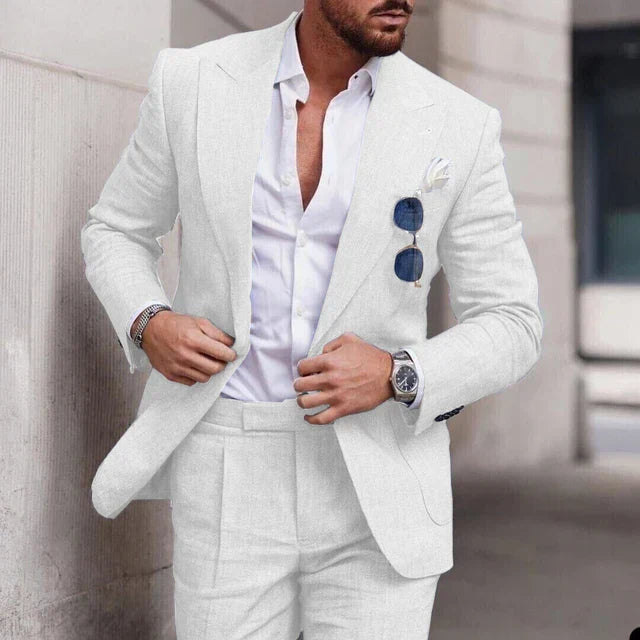Eleganter Herrenanzug aus Leinen, 2-teilig, beige, ideal für Hochzeiten und Sommerfeiern, modern und stilvoll geschnitten.