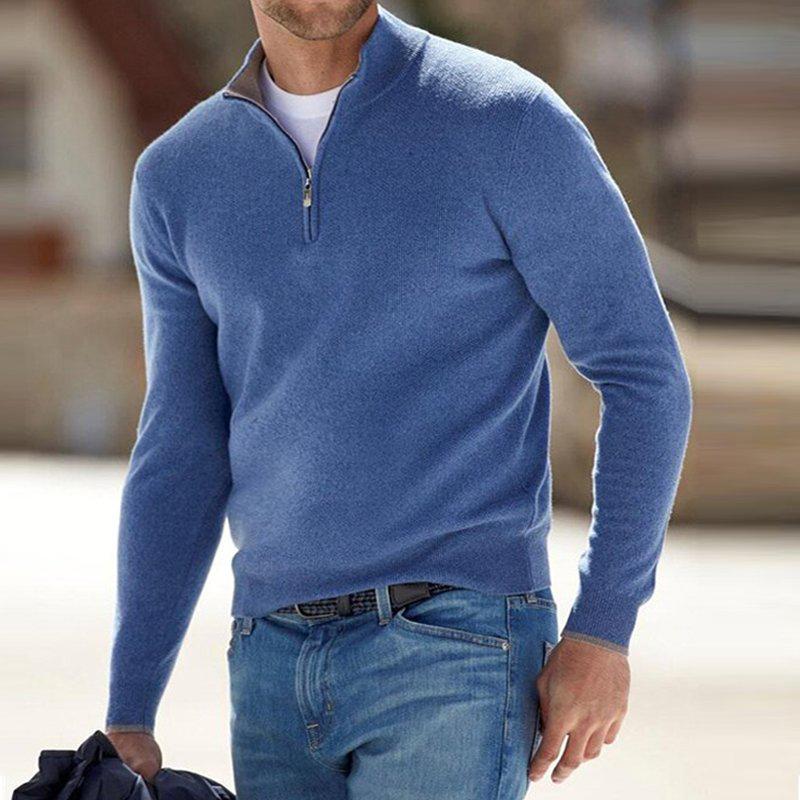Eleganter Herrenpullover mit halbem Reißverschluss in Dunkelblau, perfekte Passform für stilvolle und bequeme Alltagslooks.
