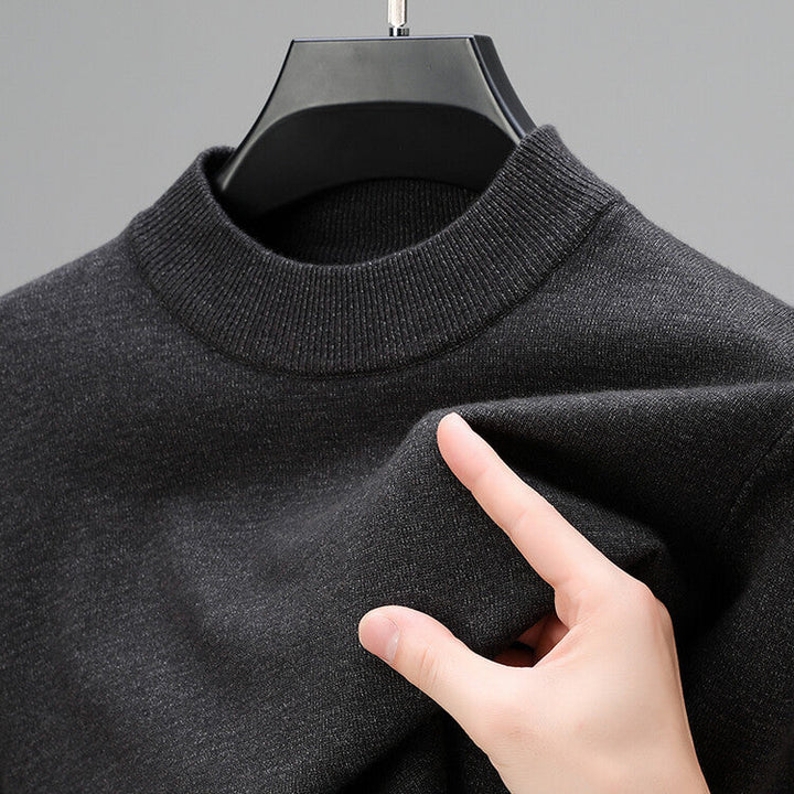 "Eleganter Kaschmir Herrenpullover, stilvoller Schnitt, weicher Stoff, perfekt für vielseitige Looks im Alltag."