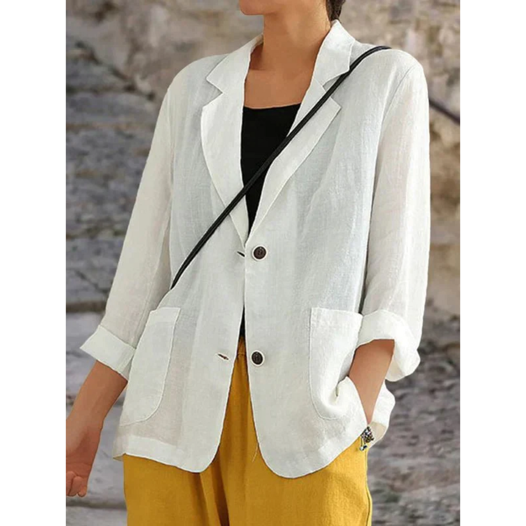 "Eleganter Leinenblazer für Damen, minimalistische Form, zeitloses Design, vielseitig kombinierbar, hochwertiges Material."