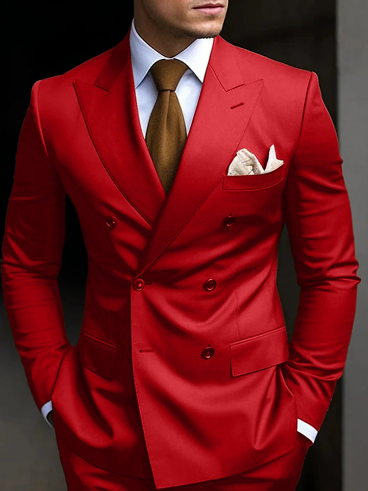 "Eleganter zweireihiger Herrenanzug in Marineblau, ideal für Hochzeitsgäste, mit hochwertigem Stoff und klassischem Look."