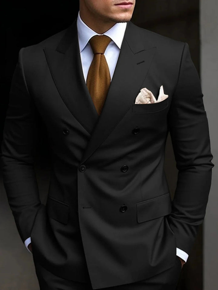 "Eleganter zweireihiger Herrenanzug in Marineblau, ideal für Hochzeitsgäste, mit hochwertigem Stoff und klassischem Look."