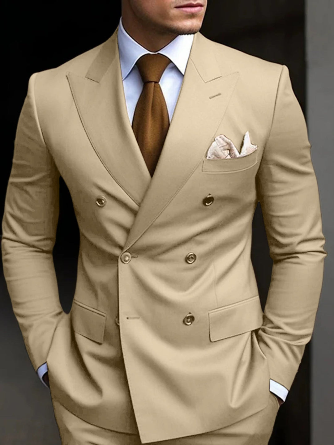 "Eleganter zweireihiger Herrenanzug in Marineblau, ideal für Hochzeitsgäste, mit hochwertigem Stoff und klassischem Look."