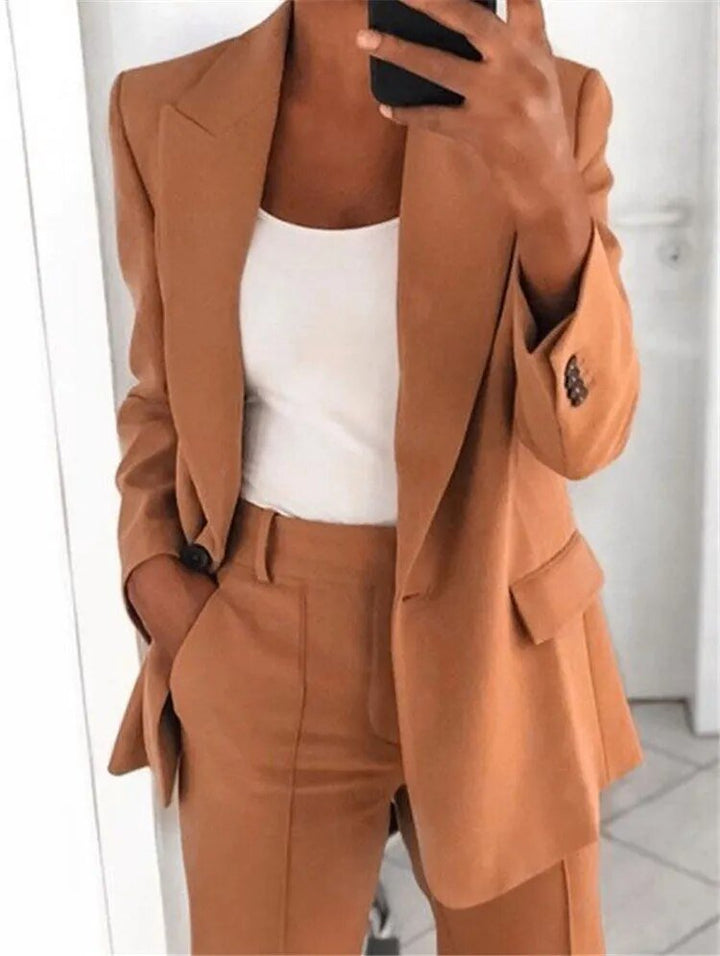 Eleganter zweiteiliger Damenanzug in Beige, Braun, Dunkelblau, Grau, Hellblau, Rosa, Schwarz – perfekt fürs Büro & Events.