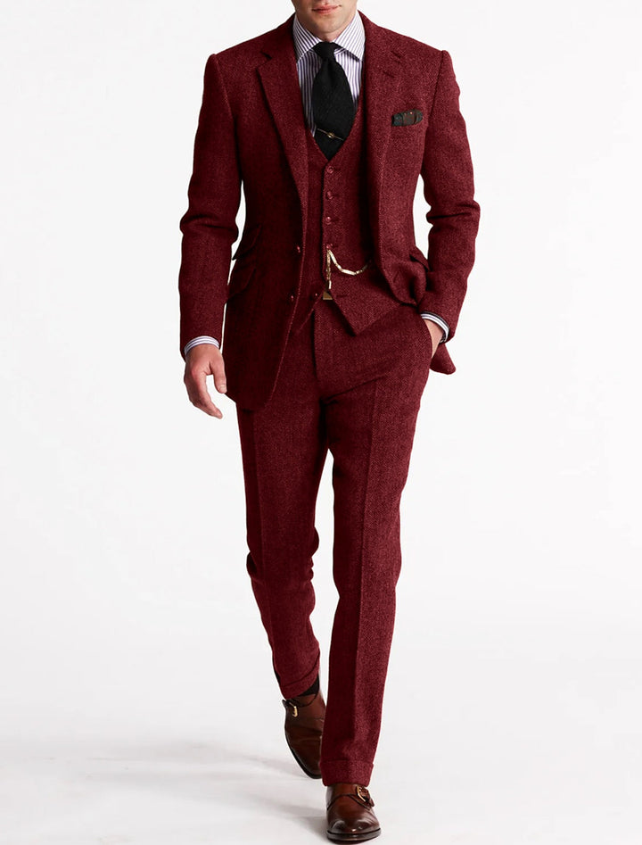 "Elegantes 3-teiliges Herren Anzug Set in Dunkelblau für Hochzeiten, bestehend aus Sakko, Weste und Hose."