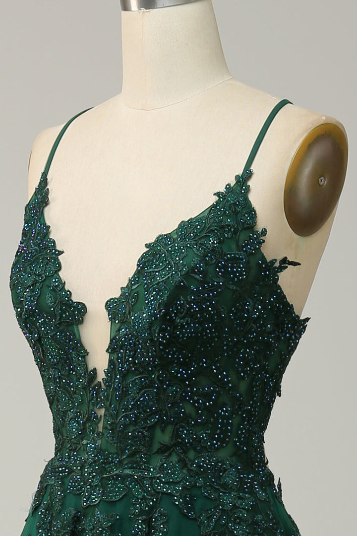 Elegantes A-Linien-Ballkleid mit Spaghettiträgern in Dunkelgrün, perfekte Wahl für festliche Anlässe und Hochzeiten.