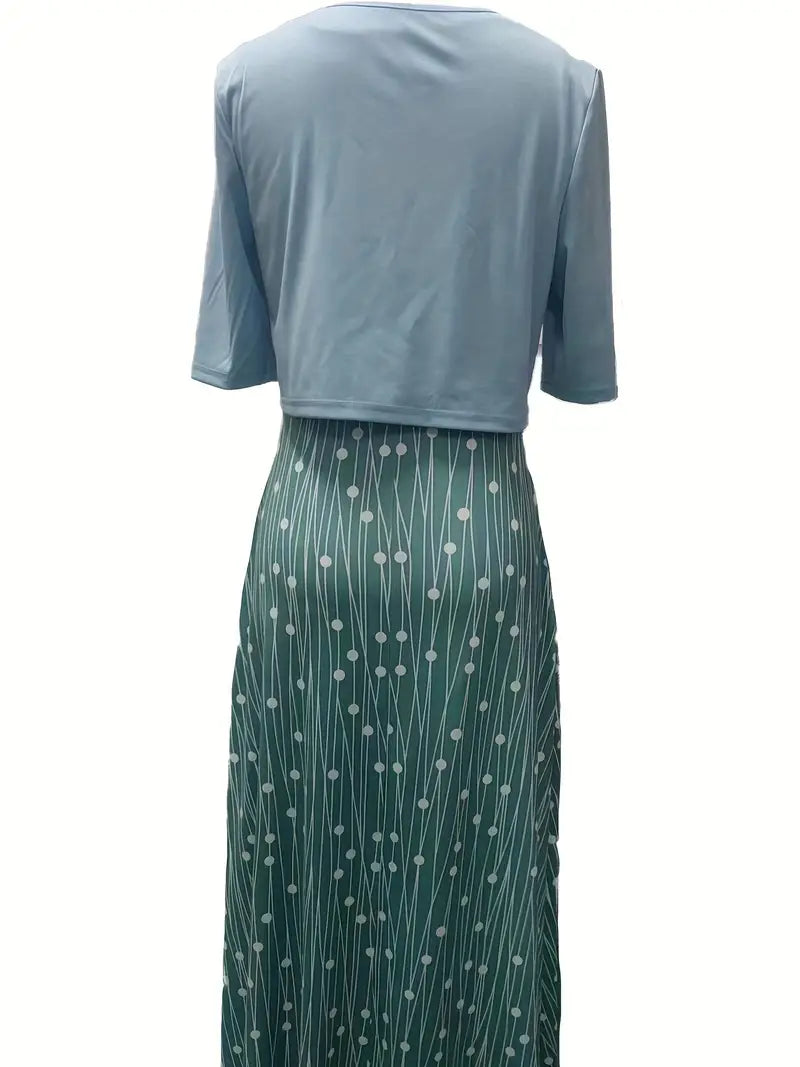 Elegantes Blumen-Set für Frauen: Blumiges Kleid und schlichtes Crop-Top, zweiteiliges Outfit, ideal für besondere Anlässe.