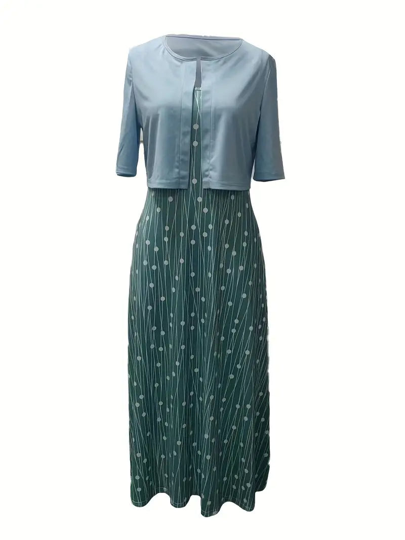 Elegantes Blumen-Set für Frauen: Blumiges Kleid und schlichtes Crop-Top, zweiteiliges Outfit, ideal für besondere Anlässe.