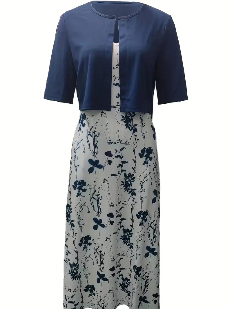 Elegantes Blumen-Set für Frauen: Blumiges Kleid und schlichtes Crop-Top, zweiteiliges Outfit, ideal für besondere Anlässe.