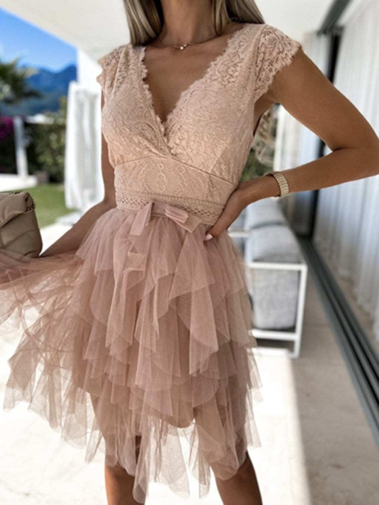 Elegantes Chiffon-Cocktailkleid für Damen mit Rüschen, verführerische Details, ideal für Partys, Hochzeiten, fließender Stoff
