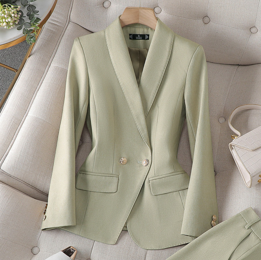 Elegantes Damen Blazer & Hosen Set in Schwarz, Burgunderrot oder Goldorange mit perfektem Schnitt und stilvollem Design.