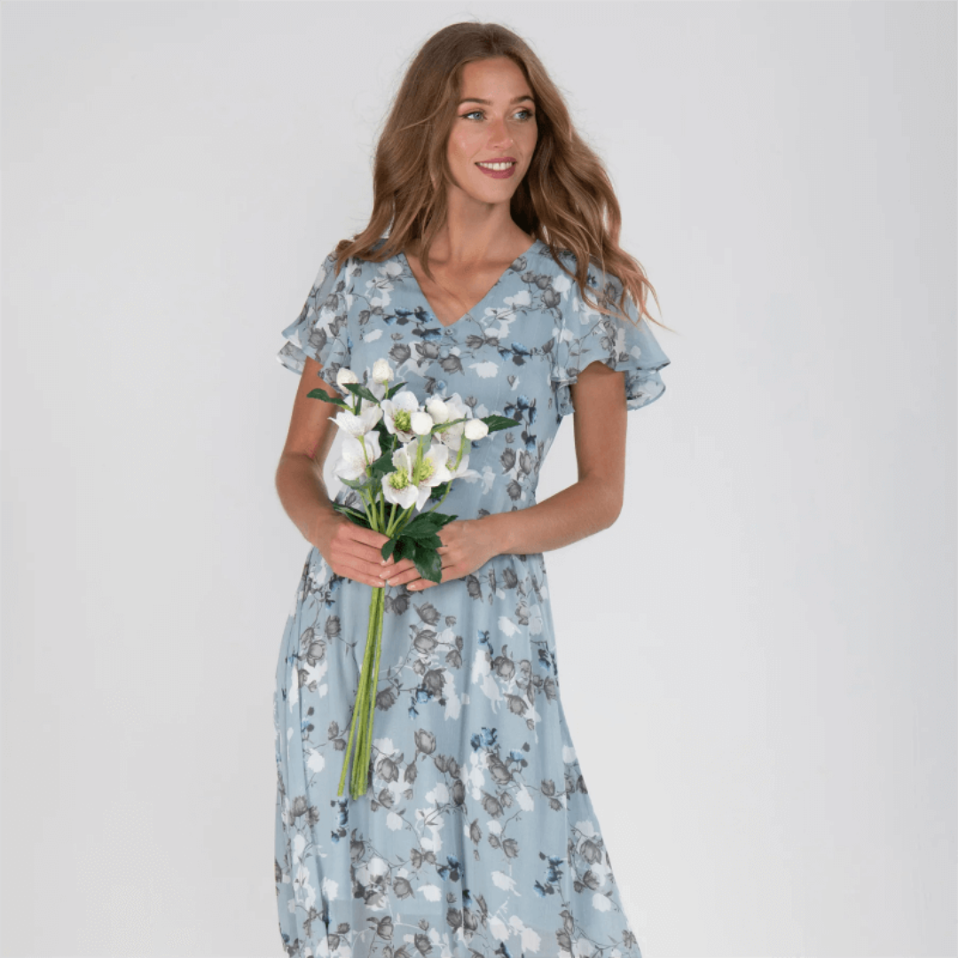 "Elegantes Damen Blumen Maxikleid, fließend mit romantischen Mustern; ideal für Hochzeitsgäste und Sommerveranstaltungen."