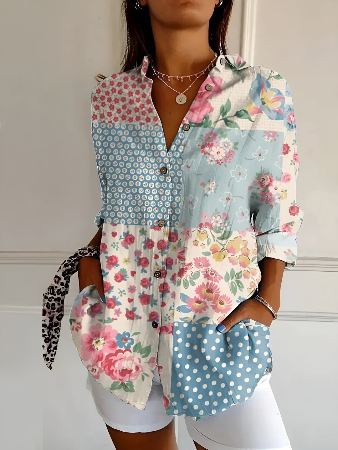 Elegantes Damen Button-Down-Hemd, leicht, atmungsaktiv, figurbetont, für einen stilvollen und komfortablen Look.
