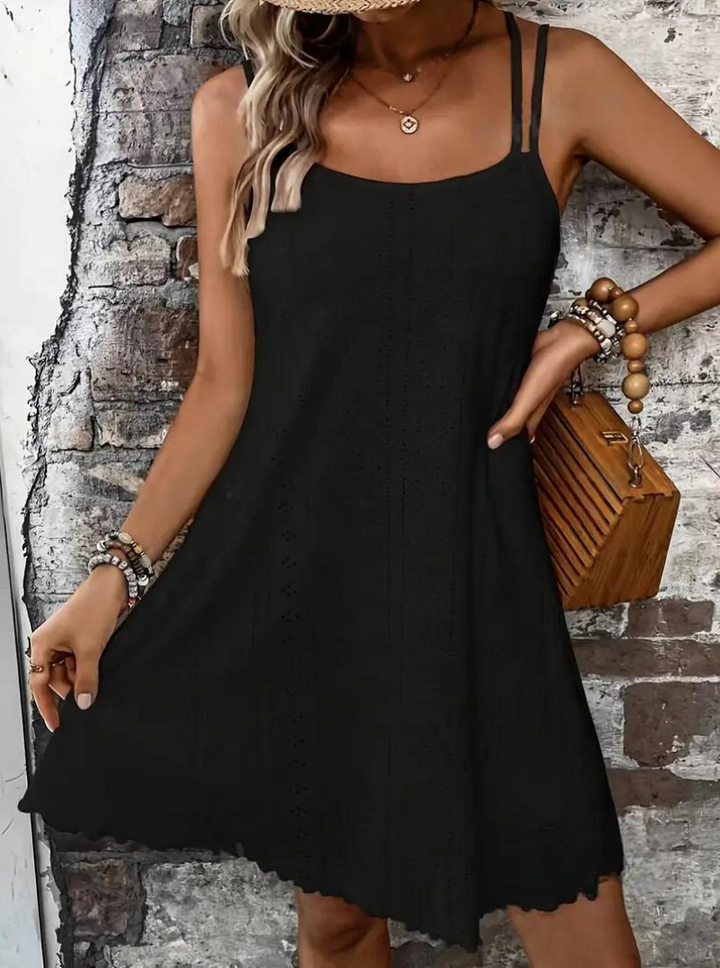 Elegantes Damen Leinen Sommerkleid, weite Silhouette, atmungsaktiv, ideal für Strandausflüge und heiße Tage.