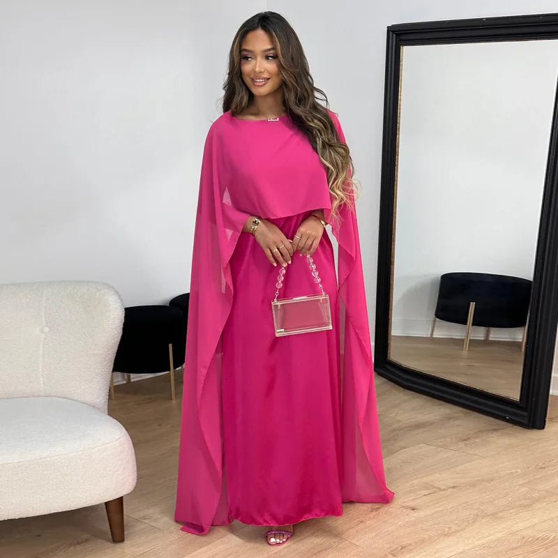 "Elegantes Damen-Maxi-Kleid mit Cape-Ärmeln und U-Boot-Ausschnitt in fließender Silhouette für besondere Anlässe"