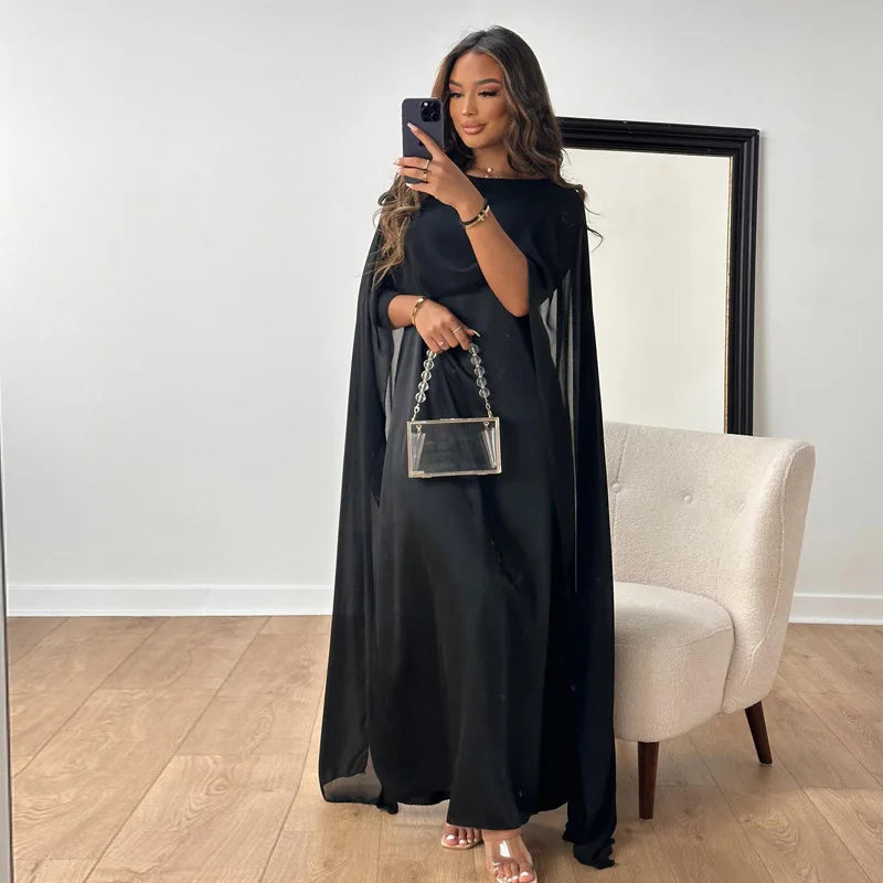 "Elegantes Damen-Maxi-Kleid mit Cape-Ärmeln und U-Boot-Ausschnitt in fließender Silhouette für besondere Anlässe"