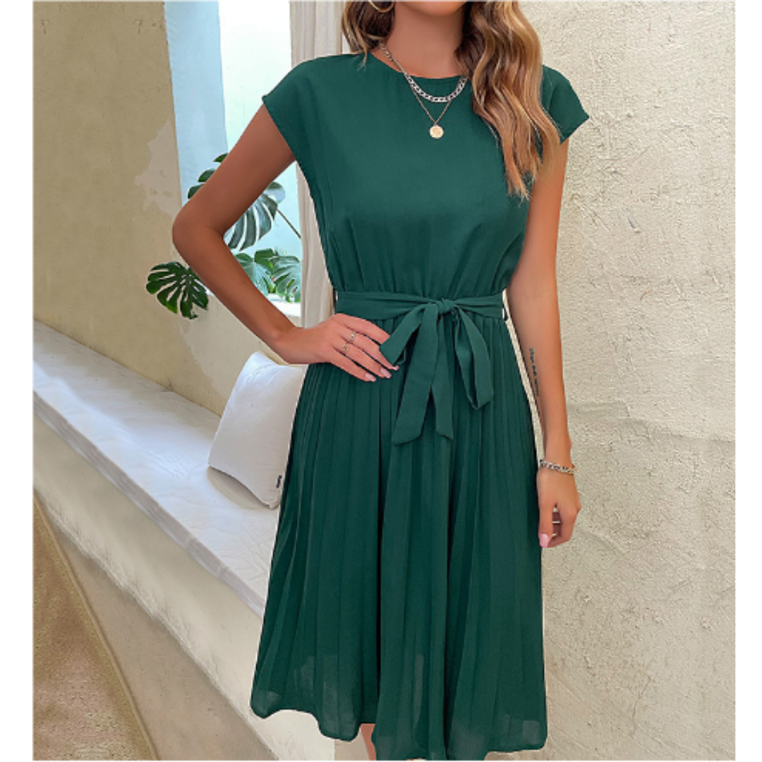 "Elegantes Damen Maxikleid mit fließendem Stoff, modernem Schnitt, ideal für Sommeranlässe, femininer Charme"