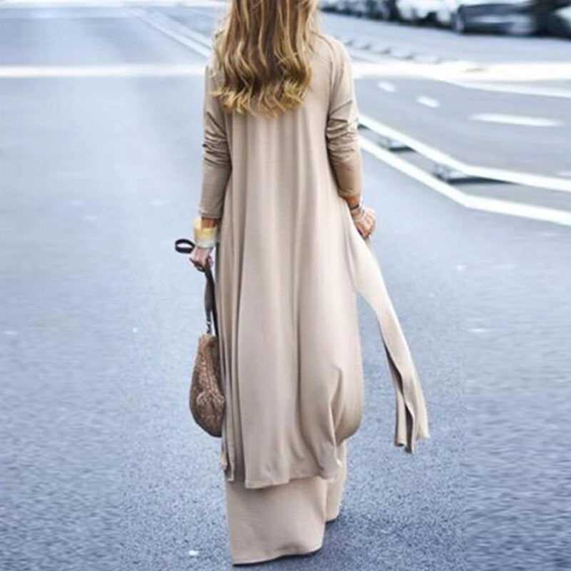 Elegantes Damen-Set, modern, in verschiedenen Farben, ideal für formelle Anlässe, hochwertige Materialien, figurbetont.