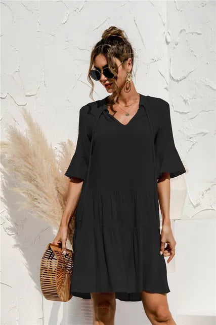 "Elegantes Damen Sommerkleid, Mini, tiefe Taille, fließende Silhouette, florales Design, kurzärmelig, V-Ausschnitt"