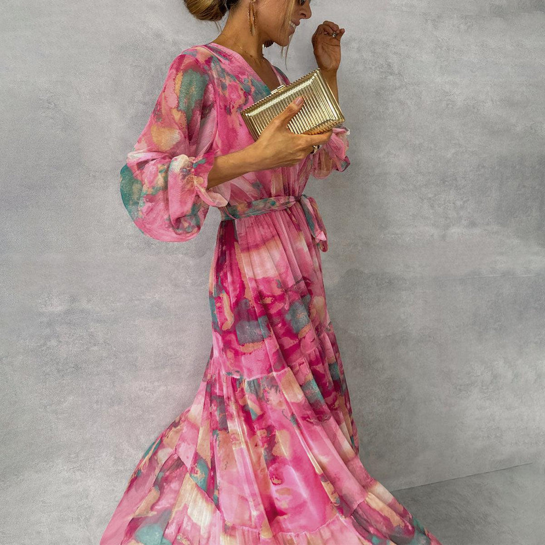 "Elegantes Damen Wickelkleid mit lebendigem Blumenmuster und langen Ärmeln, Maxi-Länge, perfekt für besondere Anlässe."