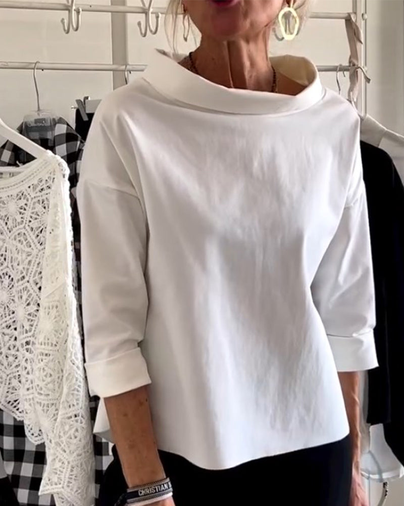 Elegantes Damenoberteil Emma, zeitloses Design, hoher Kragen, vielseitig kombinierbar, perfekte Wahl, atmungsaktiver Stoff.