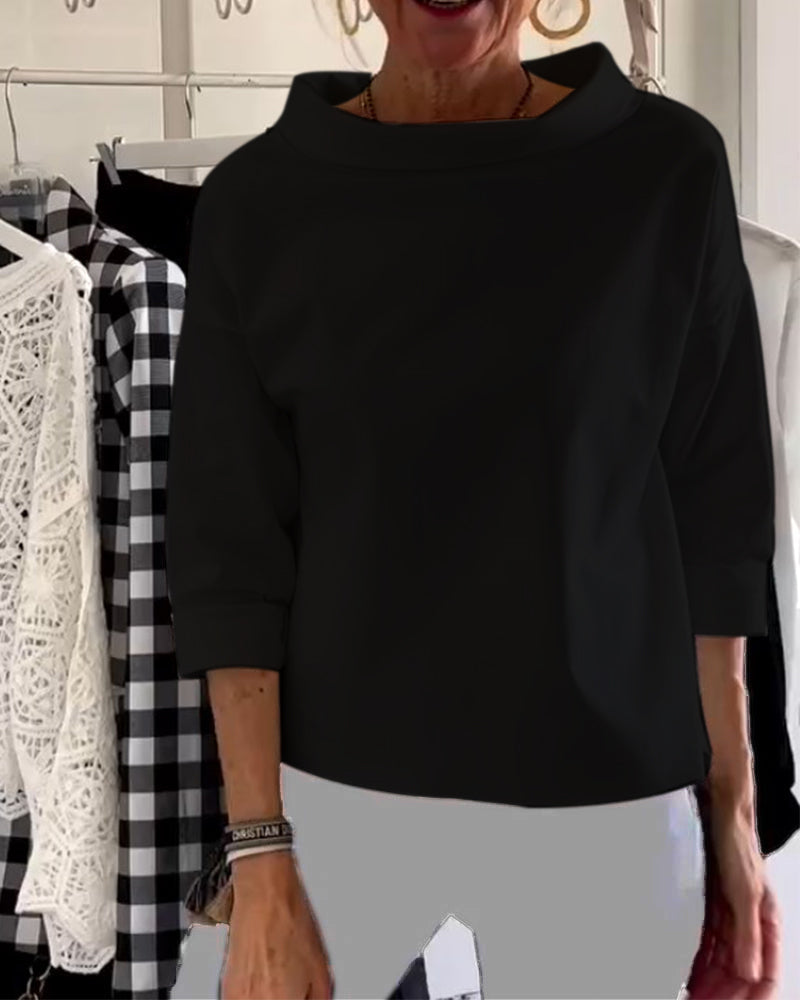 Elegantes Damenoberteil Emma, zeitloses Design, hoher Kragen, vielseitig kombinierbar, perfekte Wahl, atmungsaktiver Stoff.
