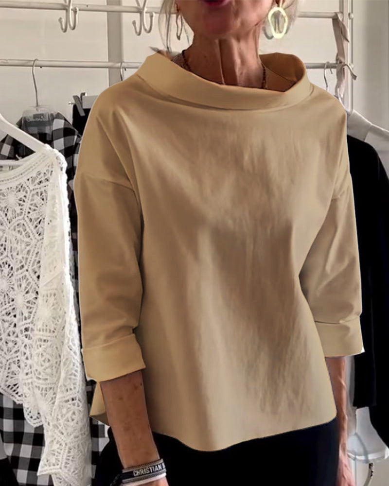 Elegantes Damenoberteil Emma, zeitloses Design, hoher Kragen, vielseitig kombinierbar, perfekte Wahl, atmungsaktiver Stoff.