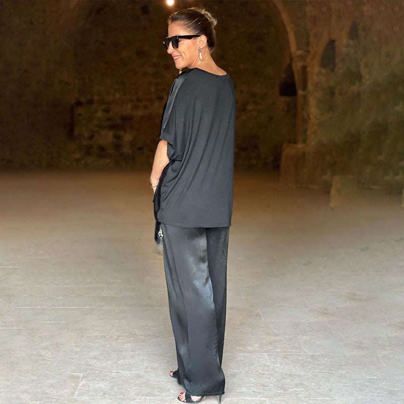 "Elegantes Fiorea Damen Set: Zweiteiliges Outfit in hellem Pastell, ideal für Frühling und Sommer, Vorderansicht."