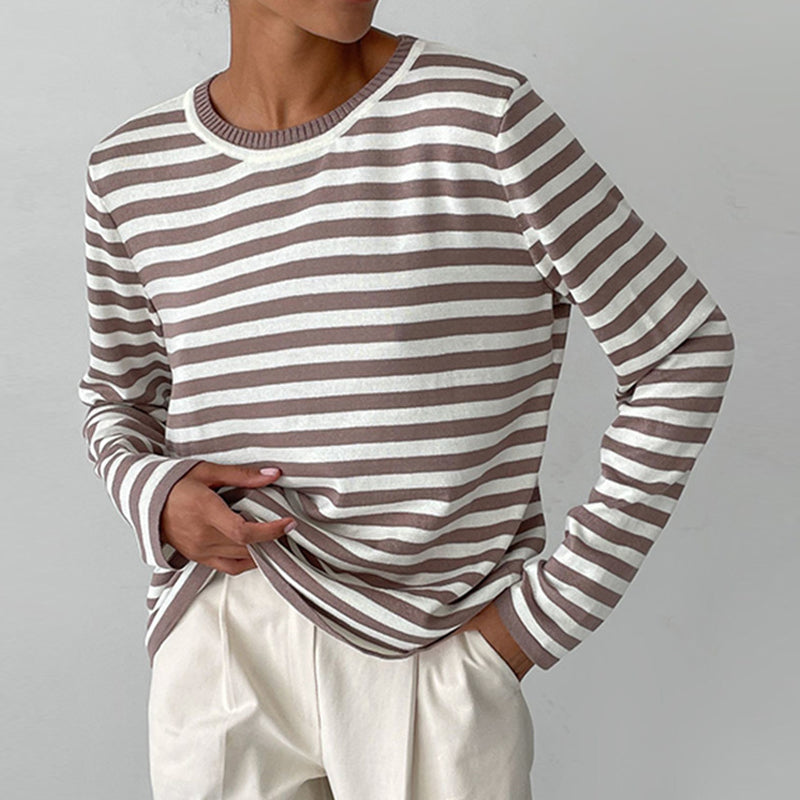 "Elegantes gestreiftes Damen-T-Shirt, leicht, Rundhals, zarte Streifen, ideal für Sommer, stilvoller Freizeitlook"