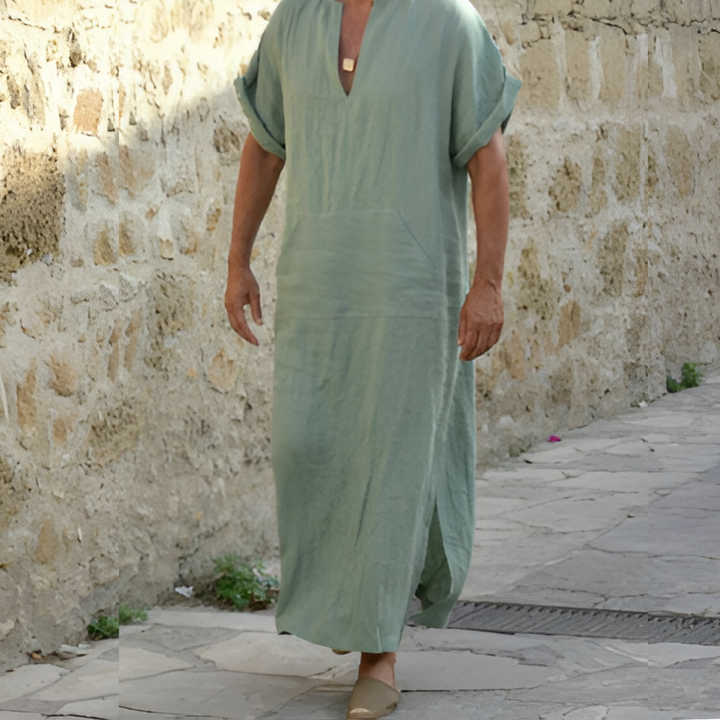 "Elegantes Herren Hemdkleid mit Schlitzdesign, weich und stilvoll, in Grau, Olivgrün, Schwarz, Weiß erhältlich."