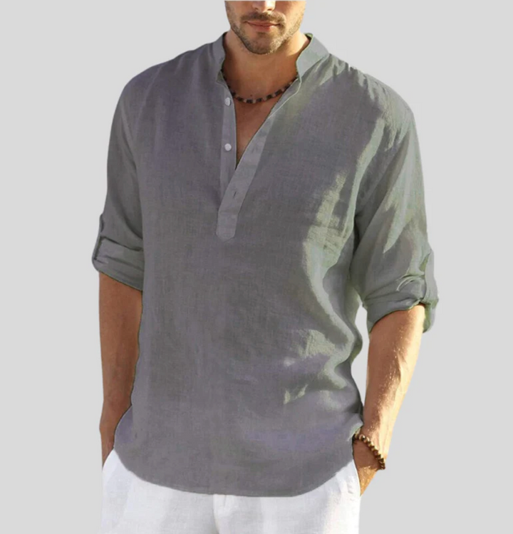 Elegantes Herren-Leinenhemd mit exquisitem Kragen, weich fließendem Stoff, ideal für formelle und casual Anlässe.