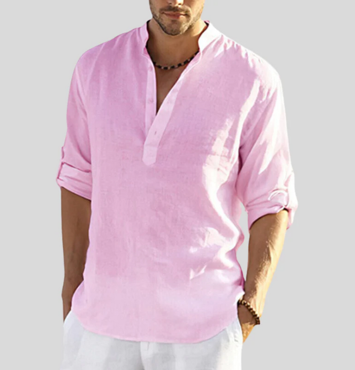 Elegantes Herren-Leinenhemd mit exquisitem Kragen, weich fließendem Stoff, ideal für formelle und casual Anlässe.
