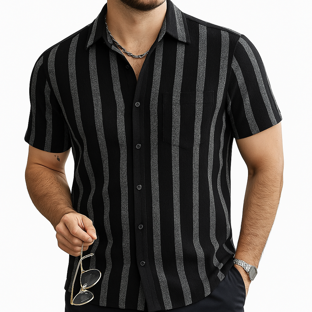 Elegantes Herren Leinenhemd mit klassischem Streifenmuster, atmungsaktiv, modern geschnitten, für sommerlichen Stil.