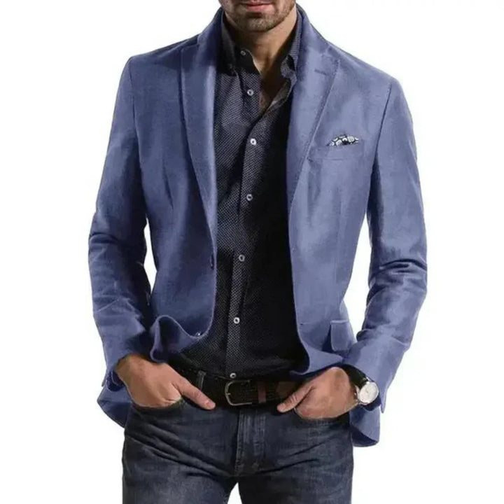 Elegantes Herren Sakko mit markantem Karomuster, winddicht und komfortabel, ideal für stilvolle, moderne Auftritte.