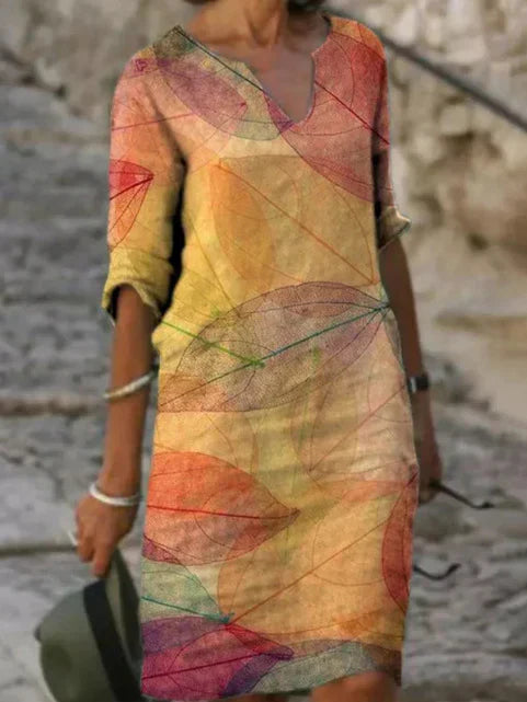Elegantes Leinenkleid in A-Linie, weich und atmungsaktiv, ideal für Sommer, legere und festliche Anlässe.