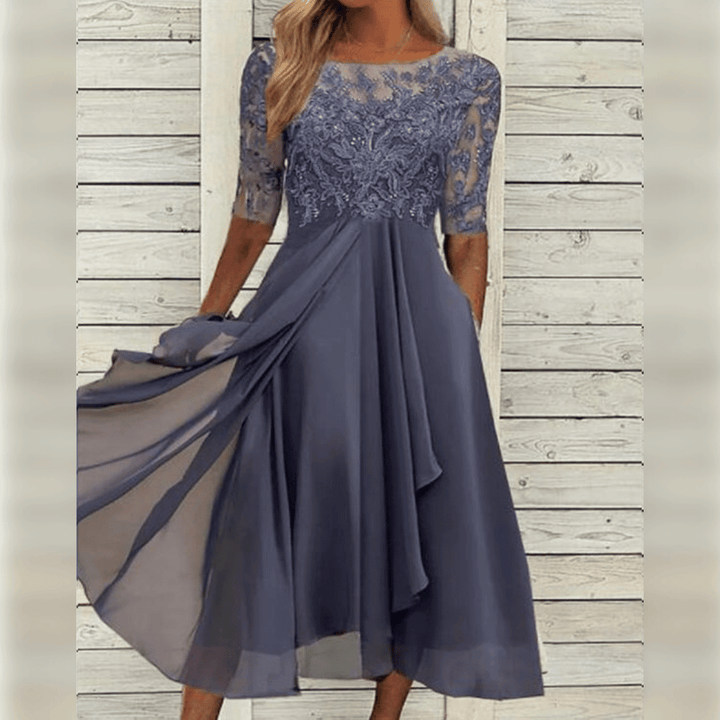 Elegantes Liv-Kleid für Damen, komfortabel und stilvoll, in Blau und anderen Farben, ideal für vielseitige Anlässe.