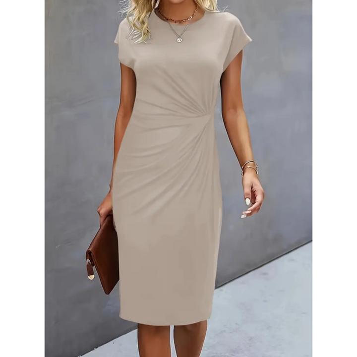 "Elegantes midi Damenkleid, kurzärmelig, raffinierte Silhouette, angenehme Midilänge, geeignet für formelle Anlässe."