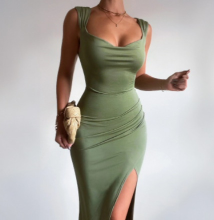 Elegantes Midikleid für Damen, fließender Schnitt, zeitlose Eleganz, ideal für besondere Anlässe, schmeichelhafte Silhouette.