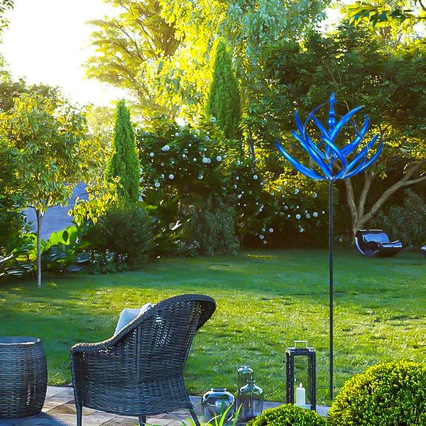 "Elegantes rotierendes Metall-Windspiel, antike Optik, für Garten oder Terrasse, beeindruckender dekorativer Effekt"