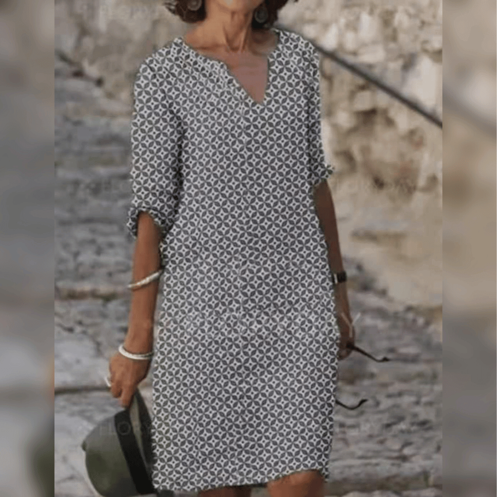 Elegantes Sommerkleid aus Baumwolle, handgefertigt, atmungsaktiv, mit schmeichelnder Silhouette für Damen, für warme Tage.